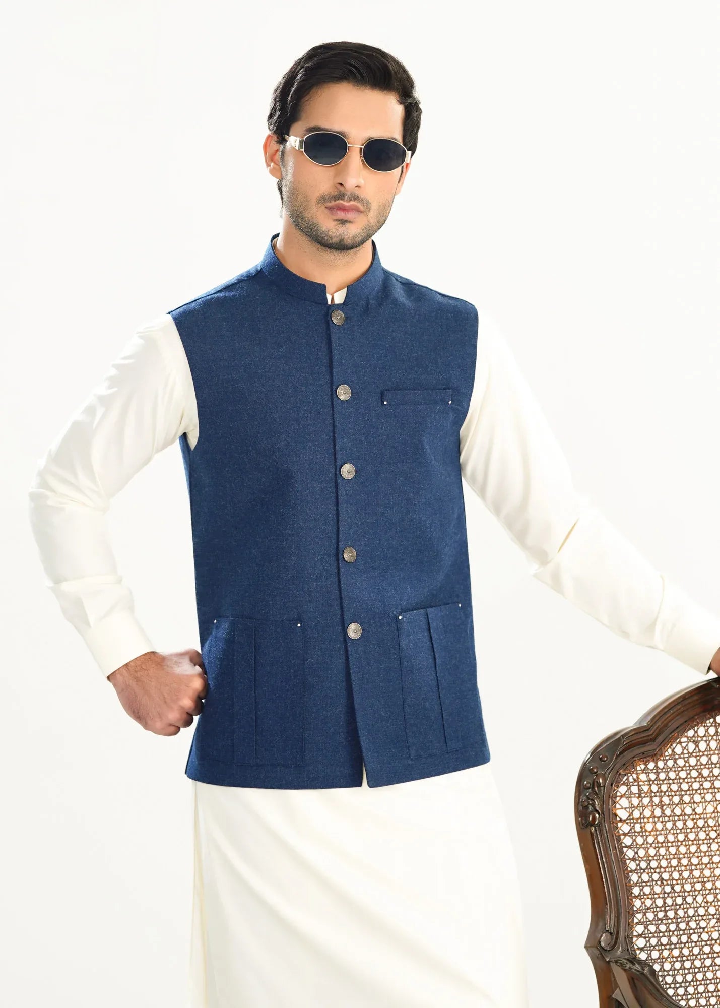 Midnight Blue Wool Waistcoat - Straigth Cut - Men - Muraqsh -- Menswear