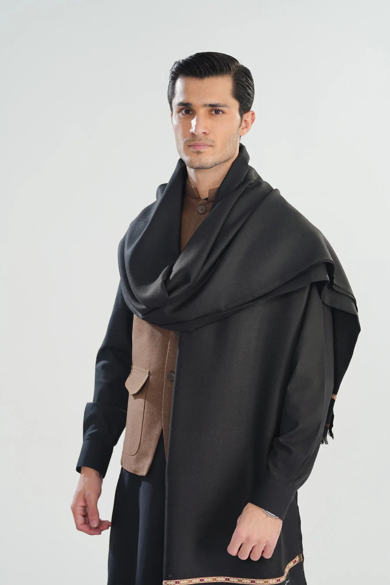 Black Kashmiri Wool Shawl - Men - Muraqsh -- Menswear