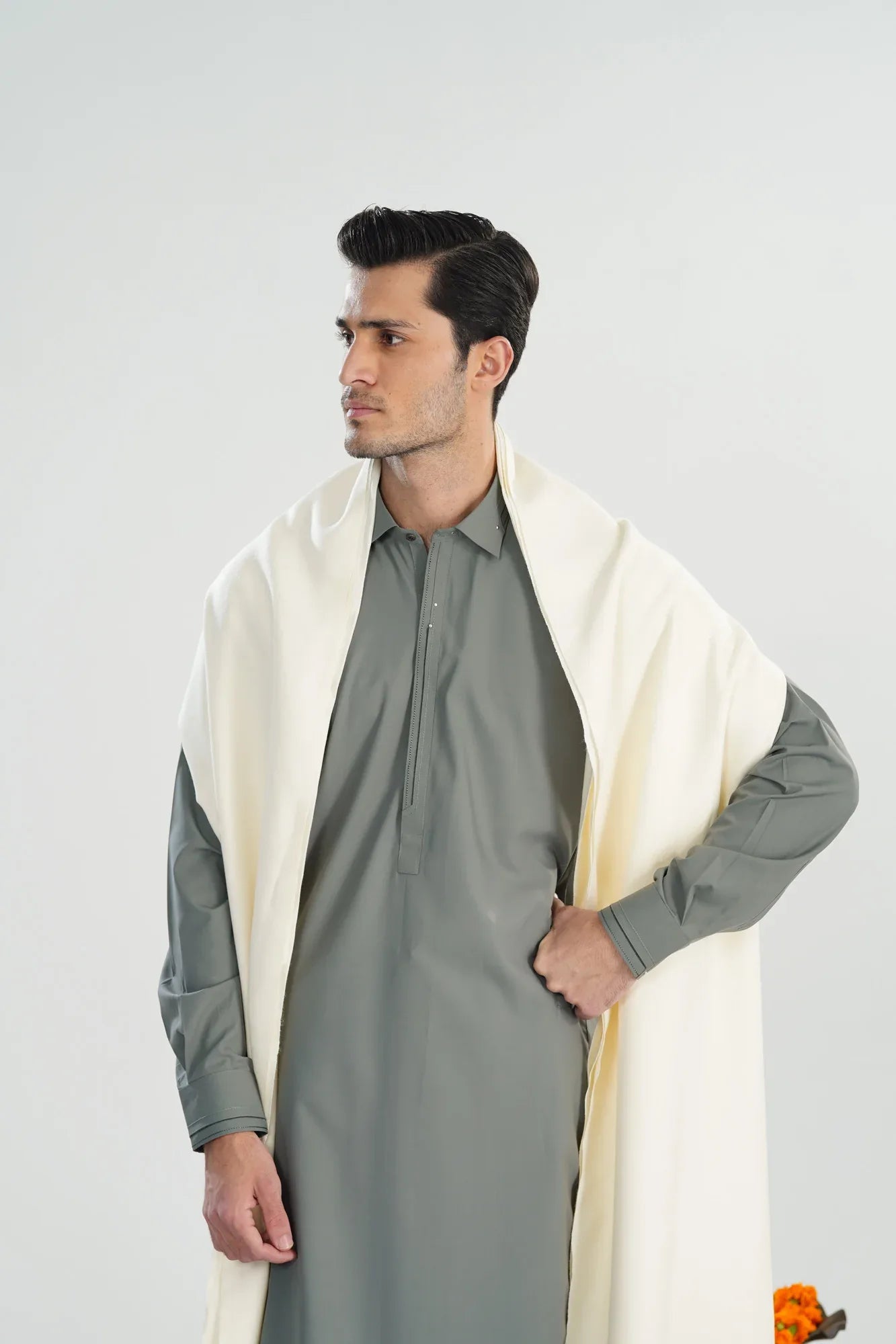 Off White Kashmiri Wool Shawl - Men - Muraqsh -- Menswear