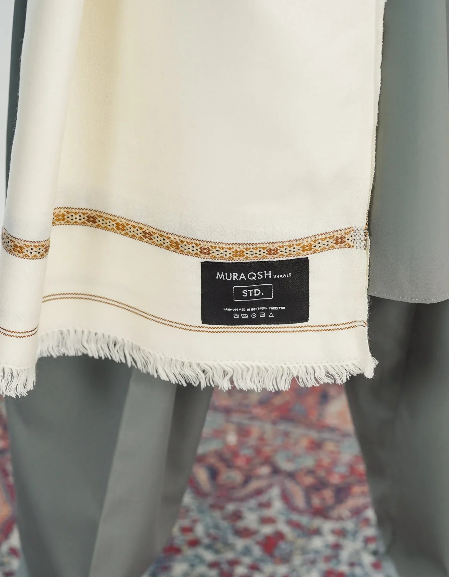 Off White Kashmiri Wool Shawl - Men - Muraqsh -- Menswear