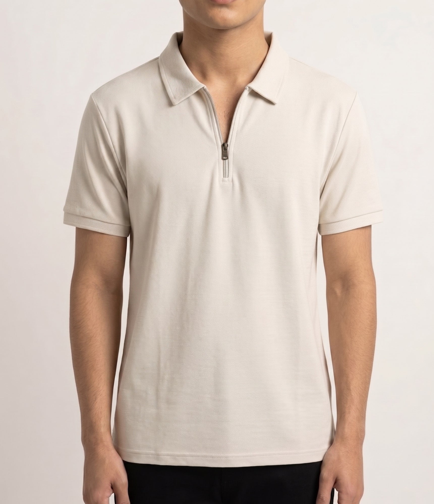 Off White Basic Zipper Polo - Smart Fit- Men