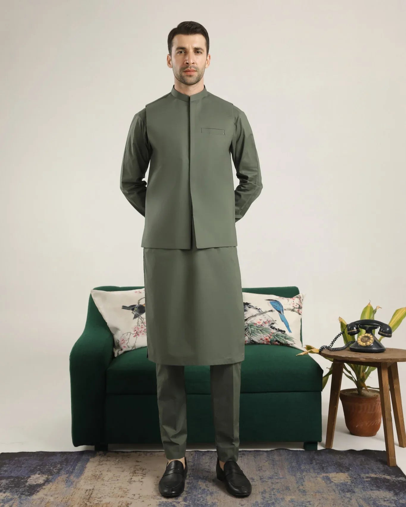 Army Green Soft Cotton Waistcoat - Men - Muraqsh -- Menswear
