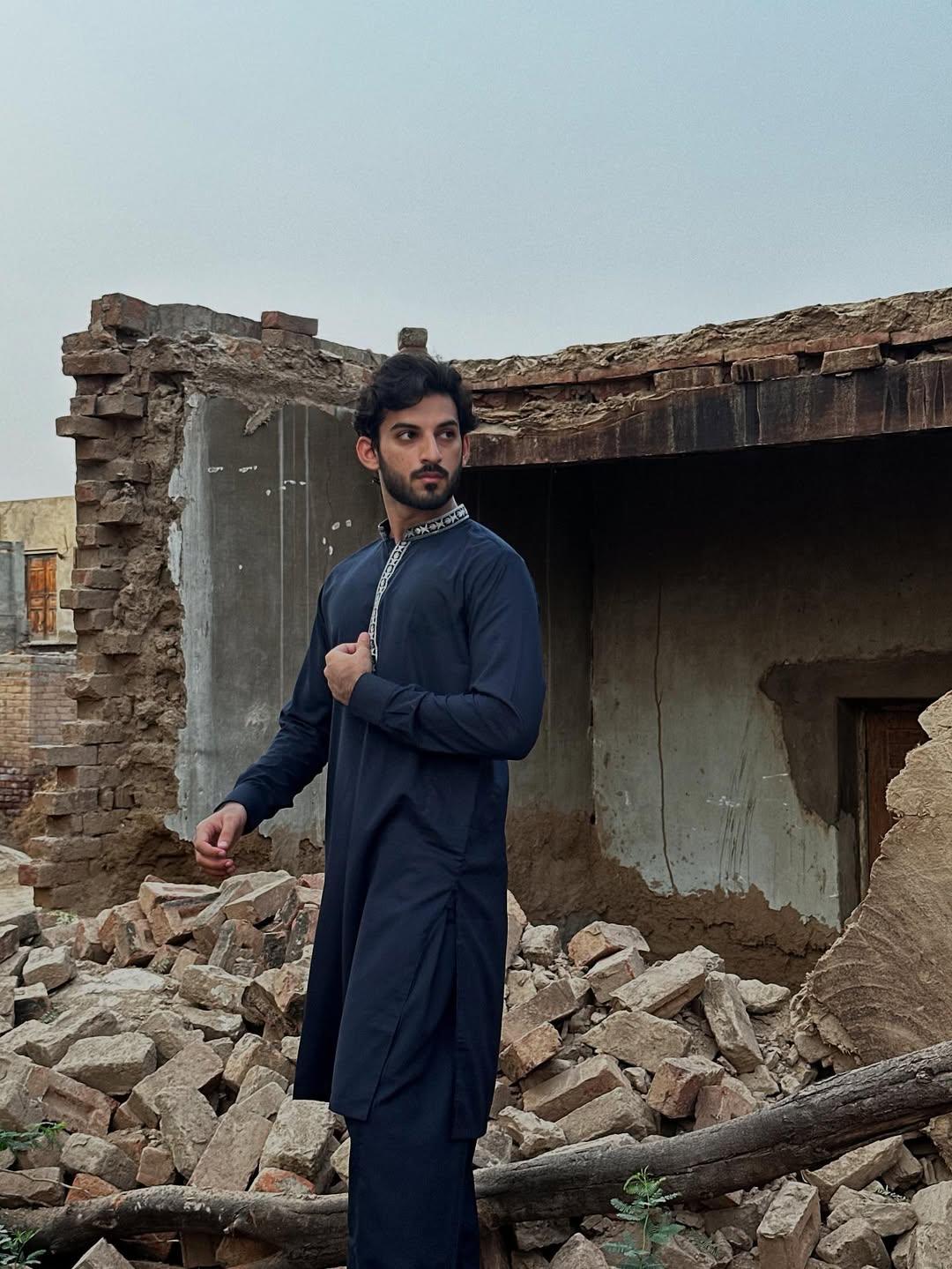 Formal Navy Blue Kurta Shalwar - Collar Neck Embroidered - Men - Muraqsh -- Menswear