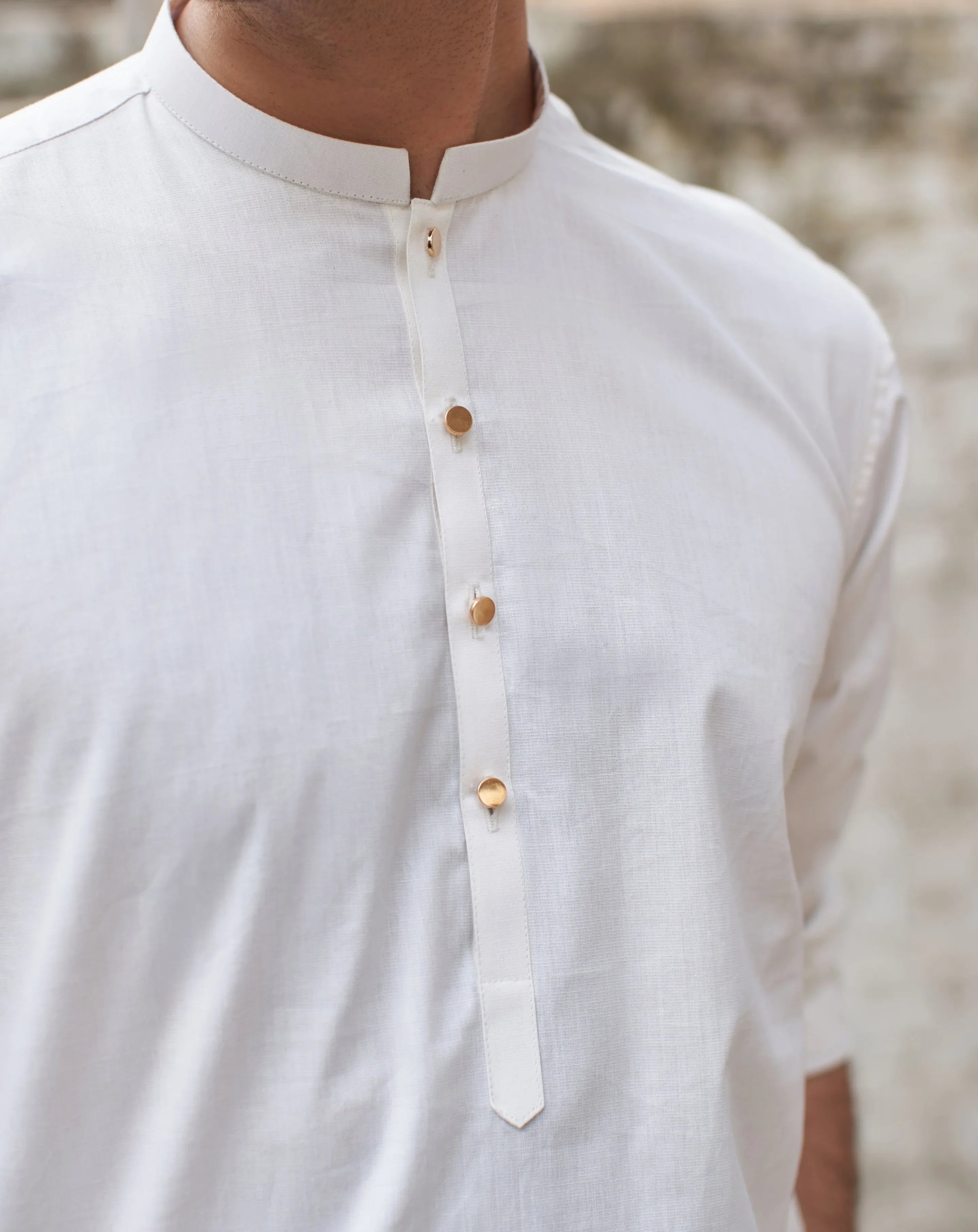 Off White Cotton Kurta - MuraqshMuraqsh