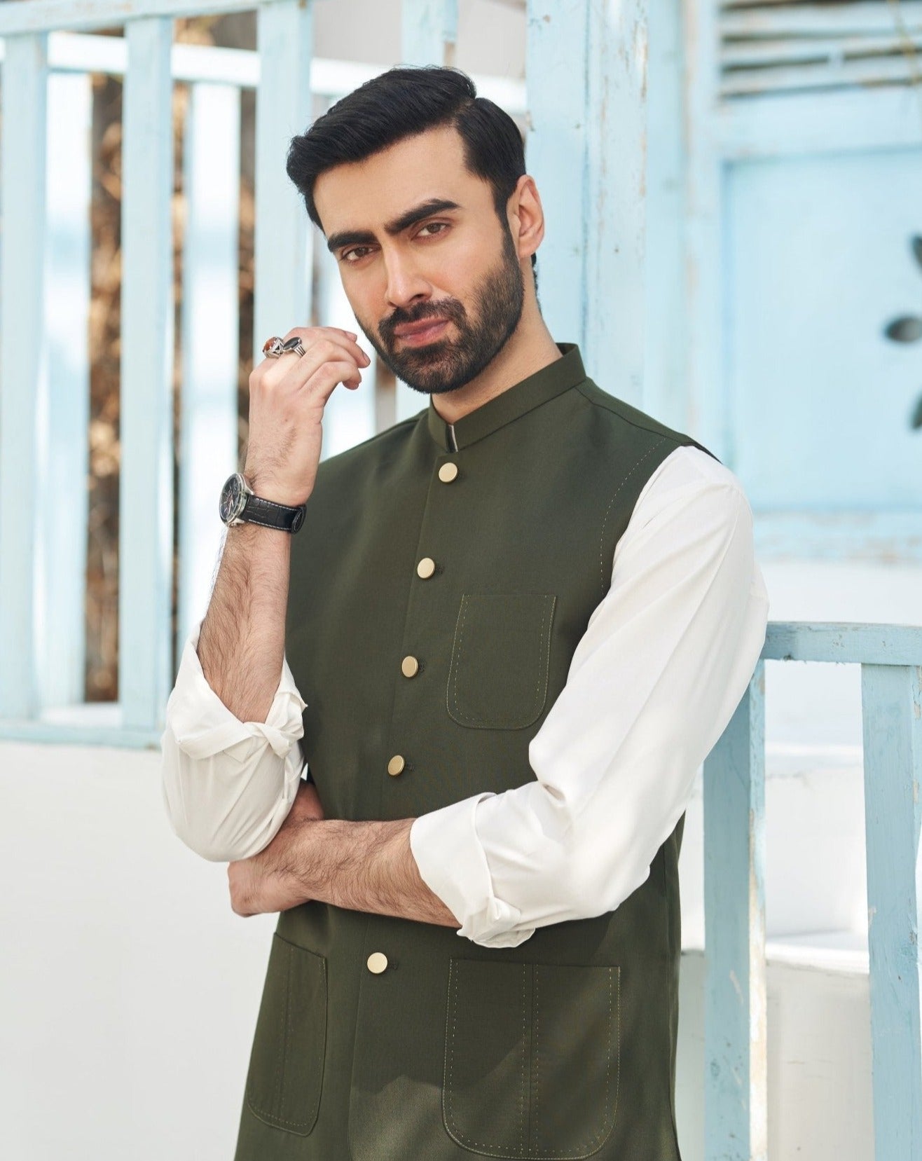 Army Green on White - 3PC - Man