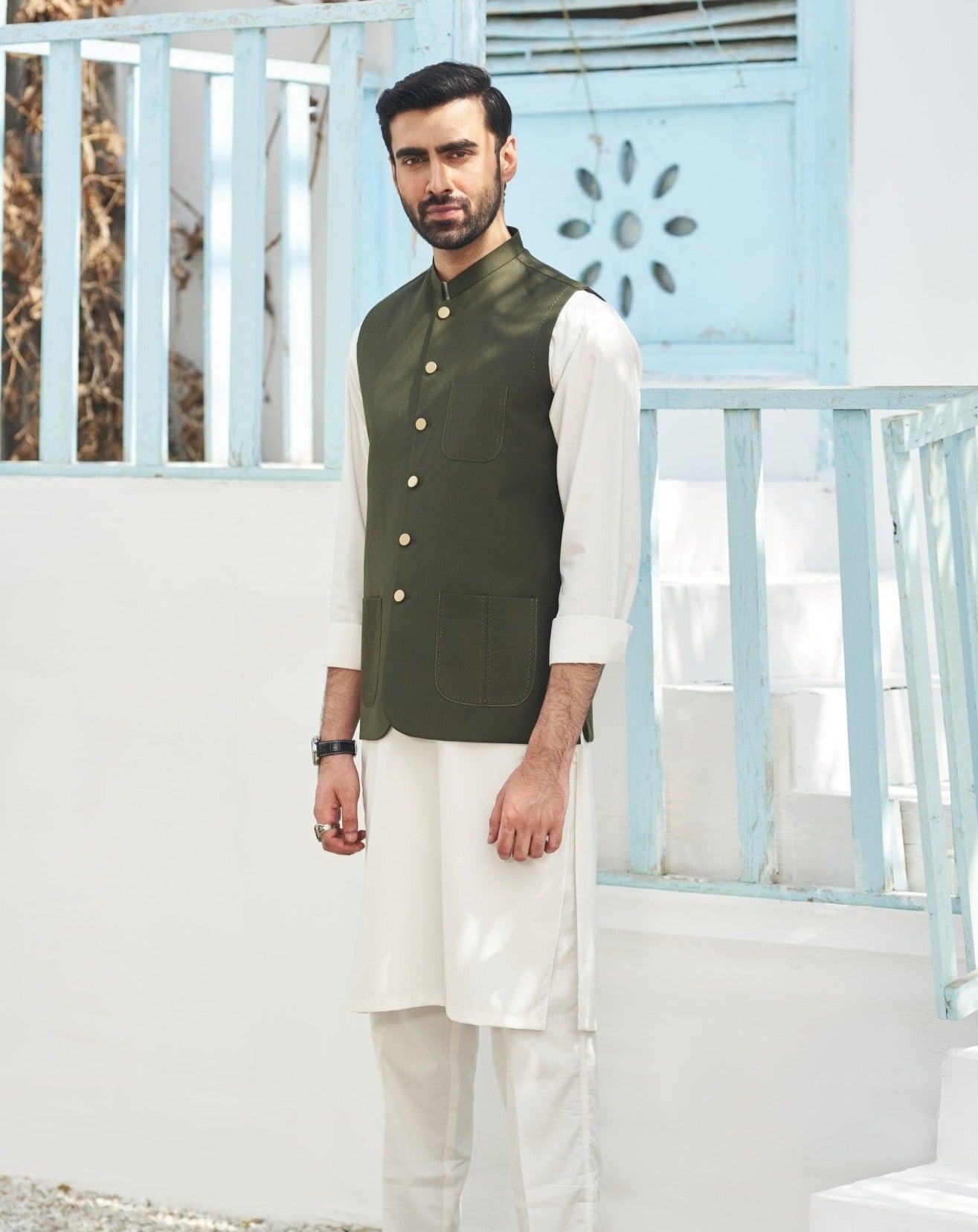 Army Green on White - 3PC - Man