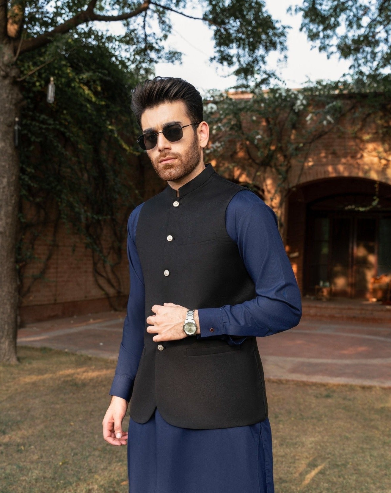 Black Opal Waistcoat - MuraqshMuraqsh Man