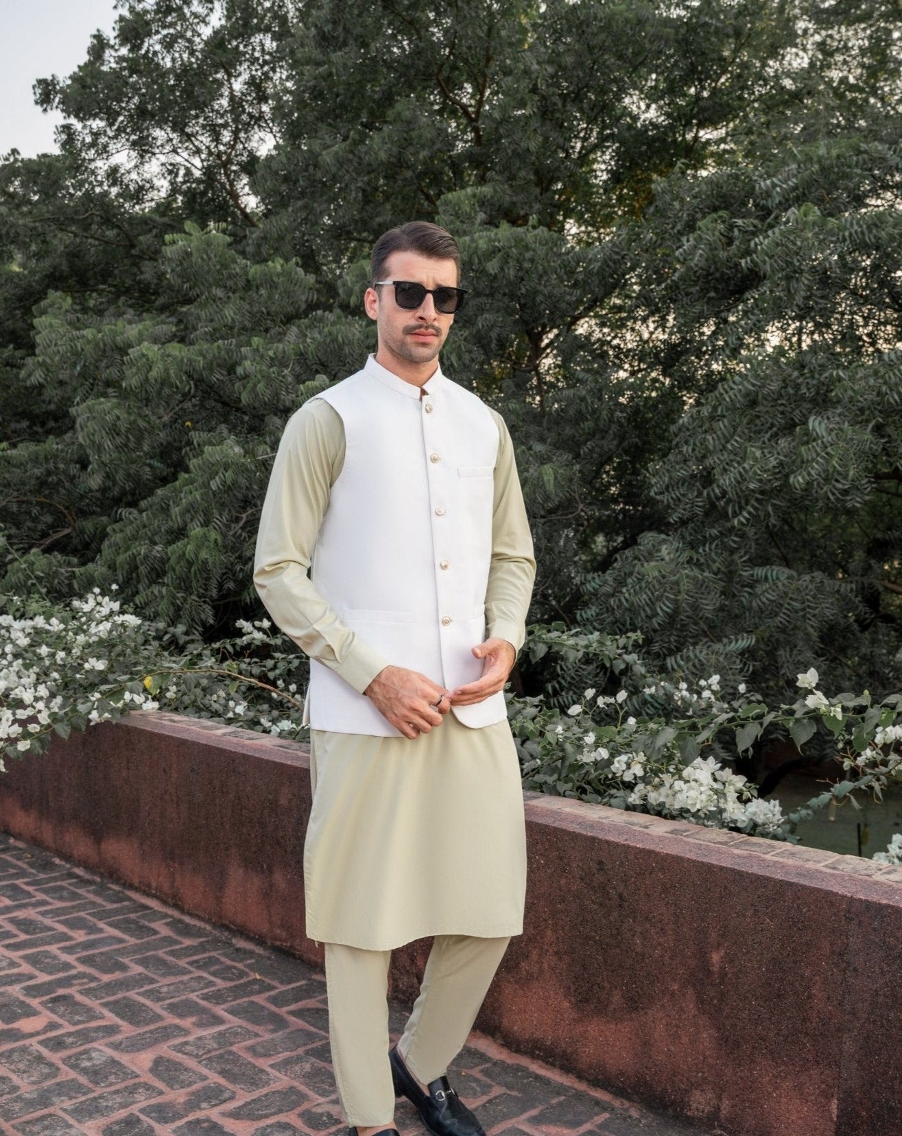 Mint and White - 3PC - MuraqshMuraqsh Man